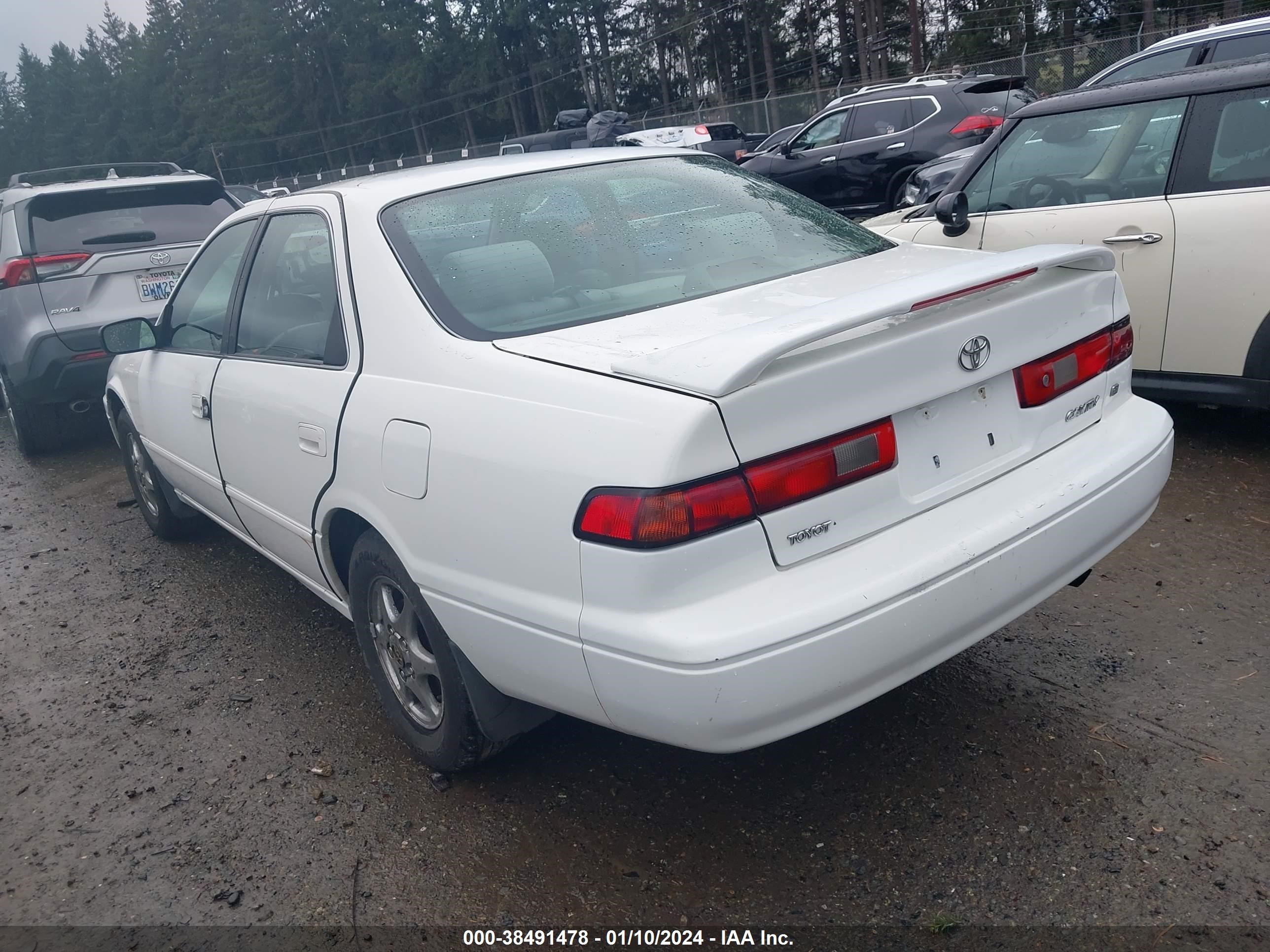 Photo 2 VIN: 4T1BG22K8VU148777 - TOYOTA CAMRY 