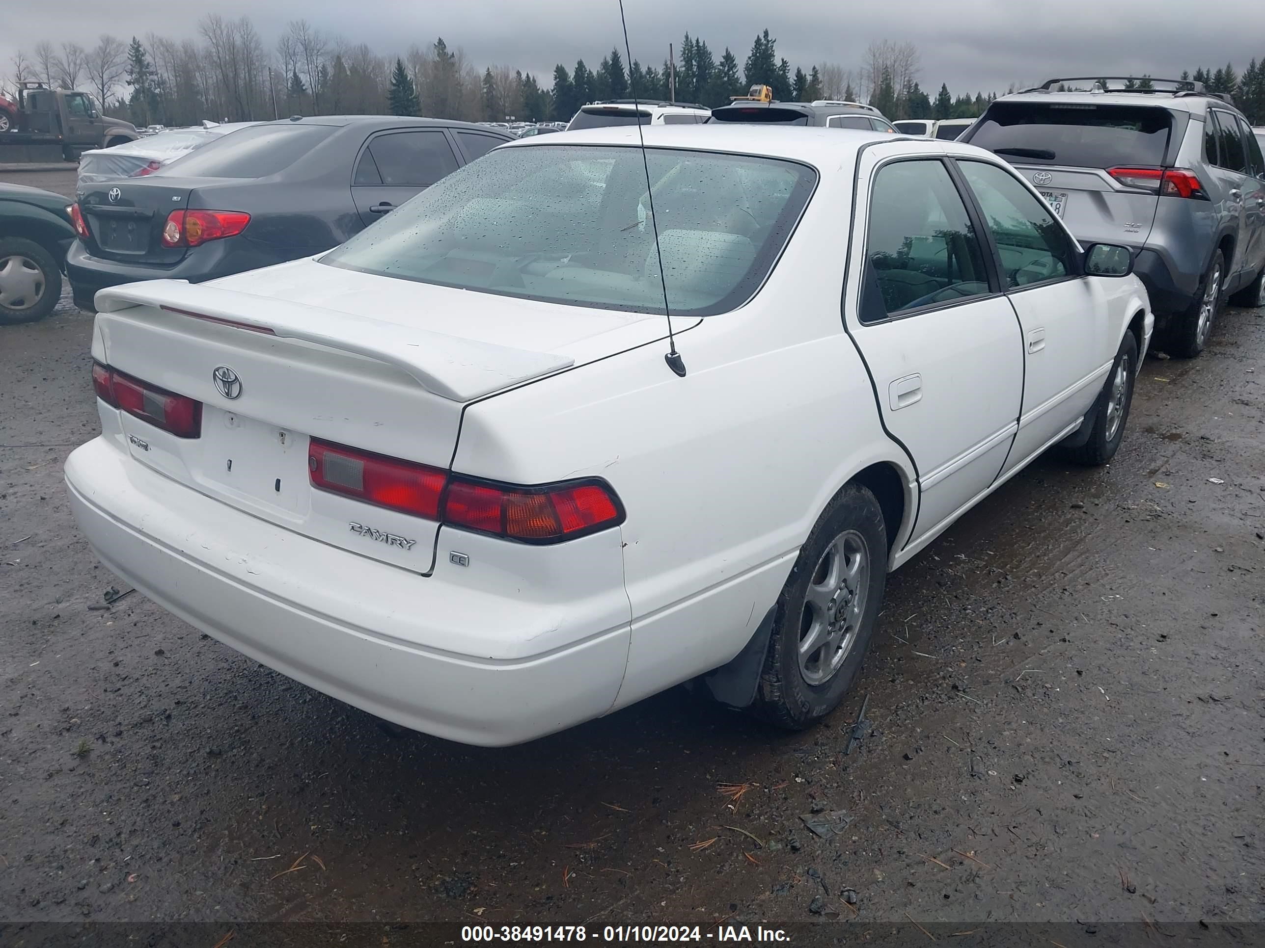 Photo 3 VIN: 4T1BG22K8VU148777 - TOYOTA CAMRY 