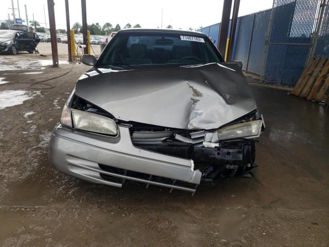 Photo 4 VIN: 4T1BG22K8WU357678 - TOYOTA CAMRY 