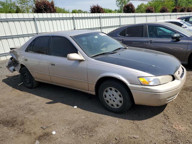 Photo 3 VIN: 4T1BG22K8WU851927 - TOYOTA CAMRY CE 