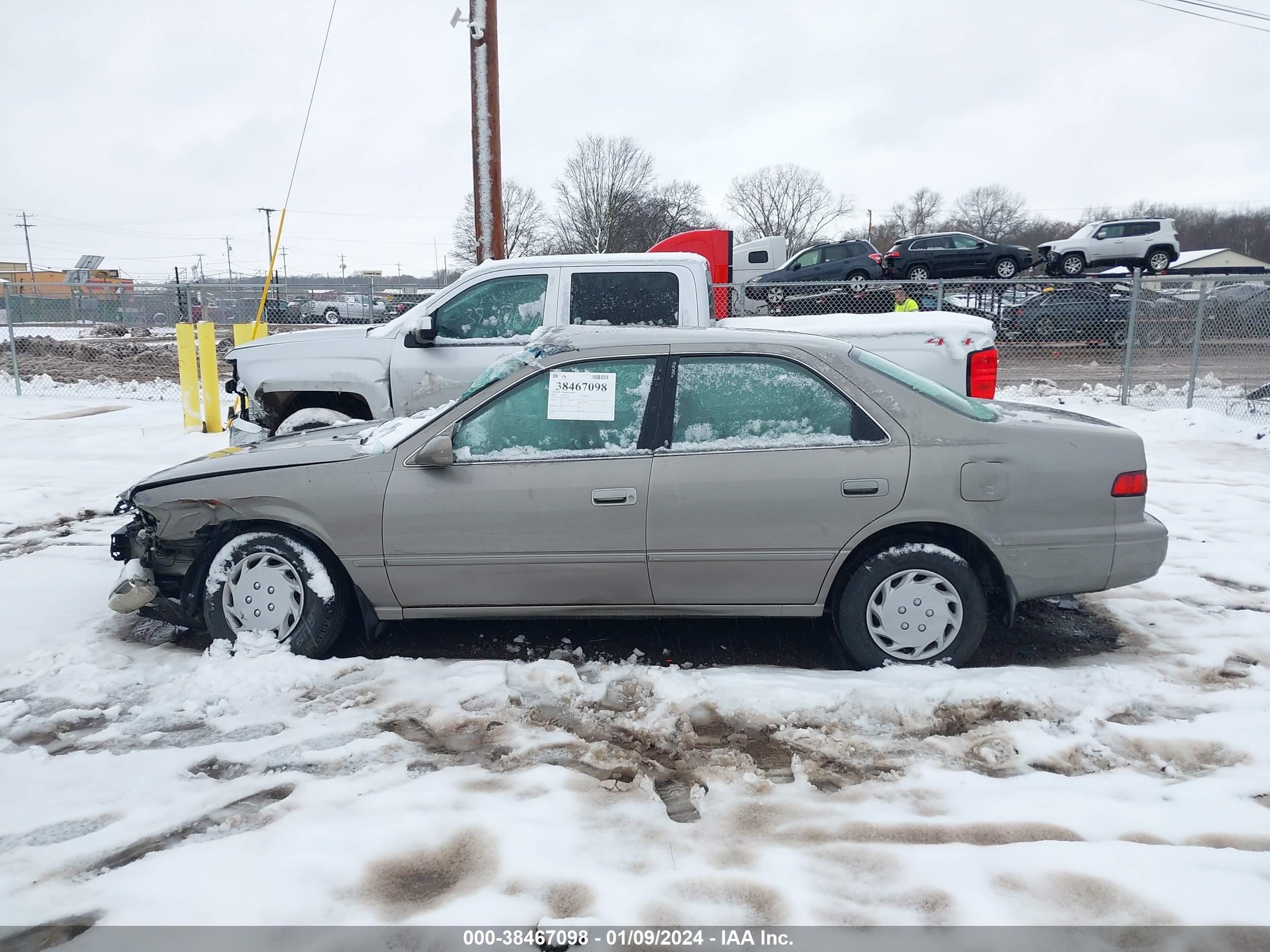 Photo 12 VIN: 4T1BG22K8XU482102 - TOYOTA CAMRY 