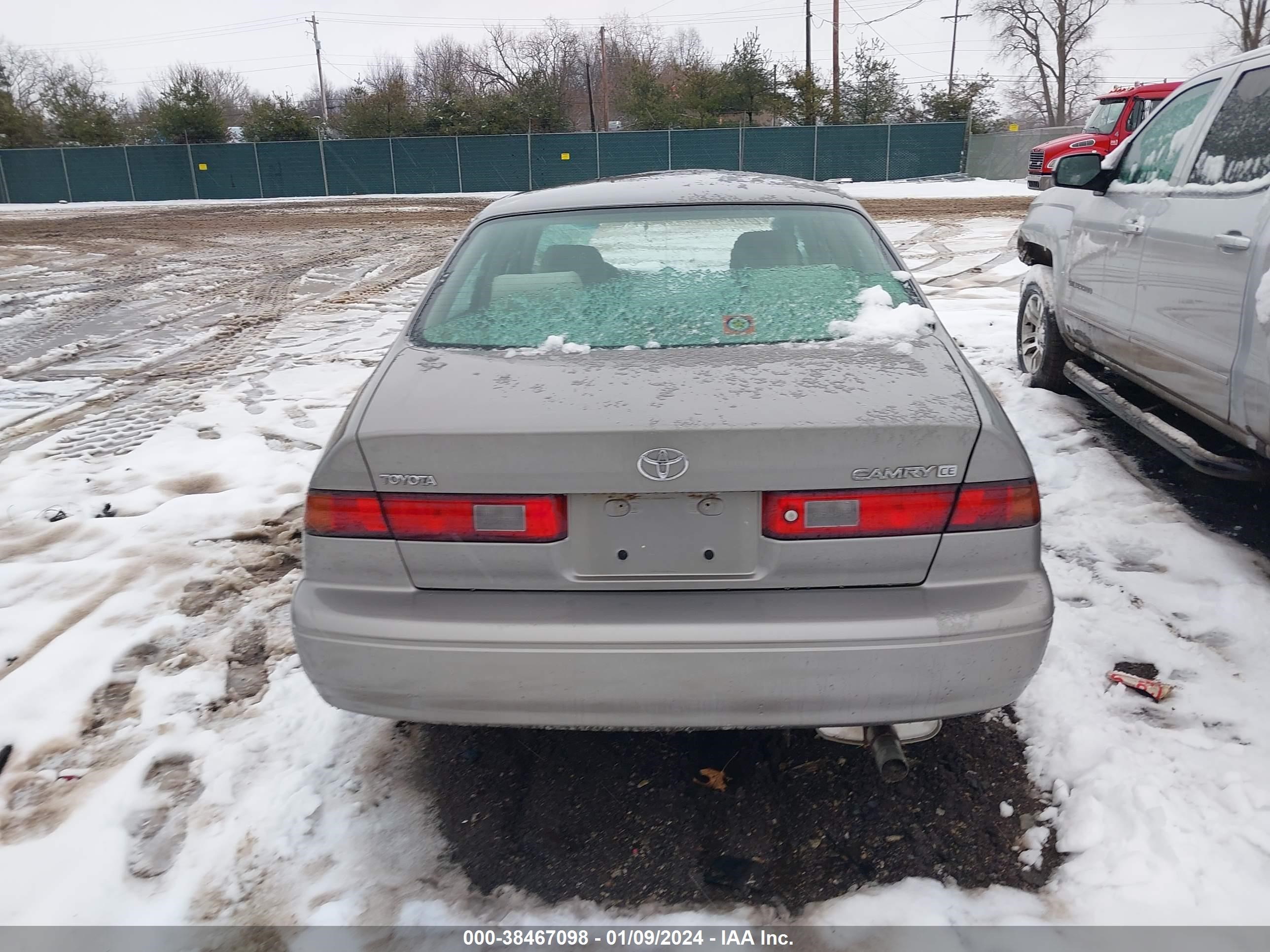 Photo 14 VIN: 4T1BG22K8XU482102 - TOYOTA CAMRY 