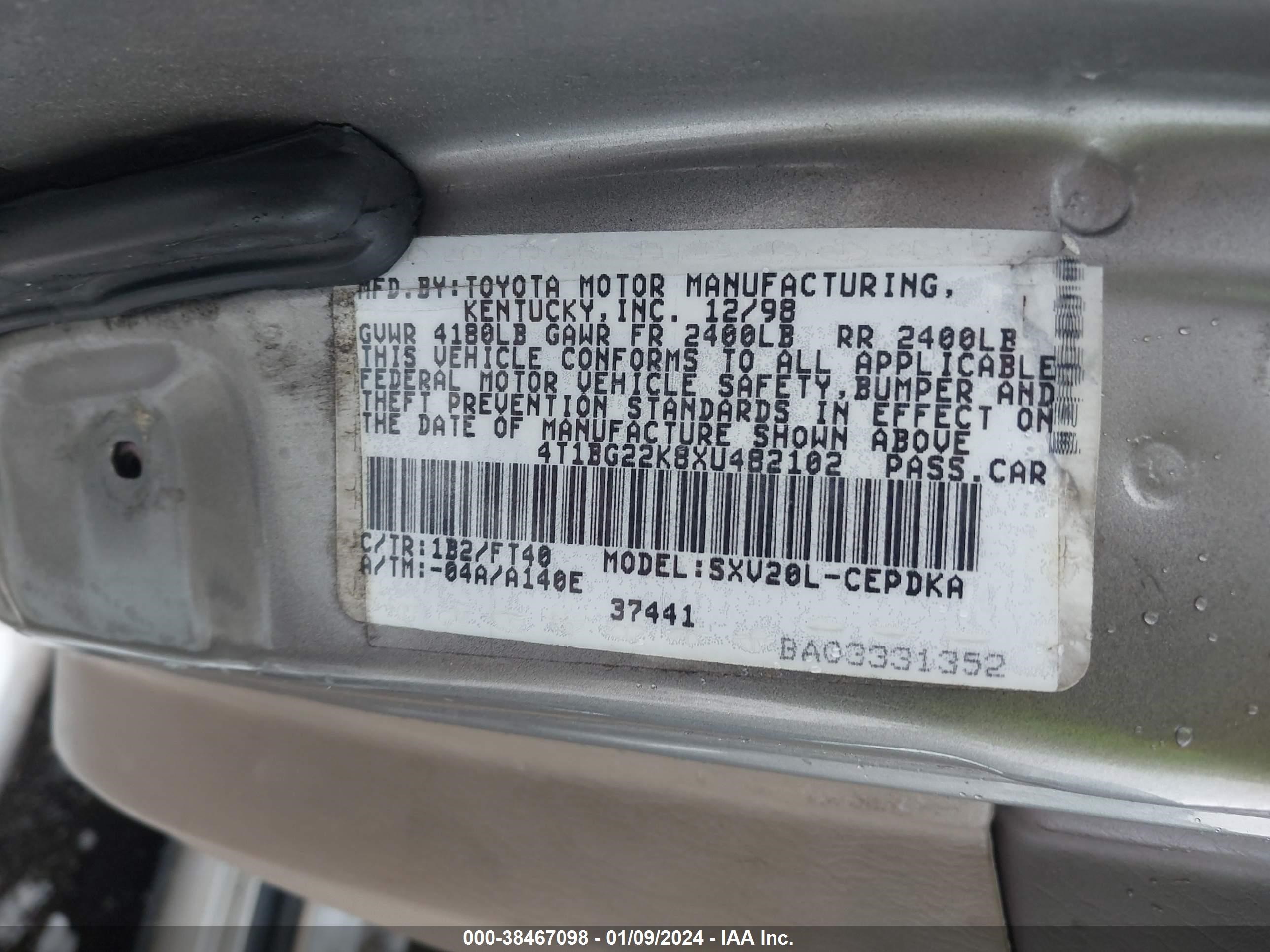 Photo 8 VIN: 4T1BG22K8XU482102 - TOYOTA CAMRY 