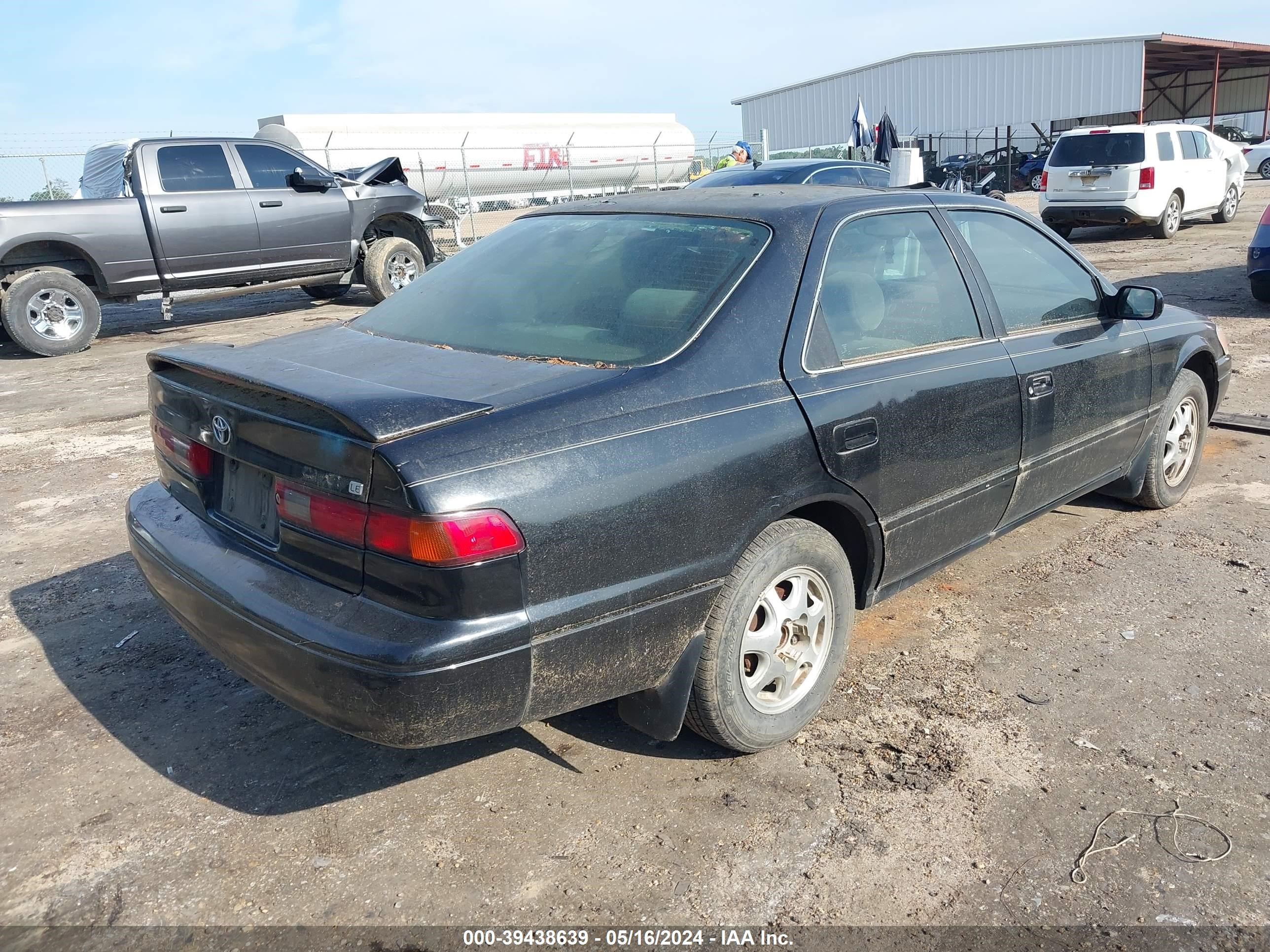 Photo 3 VIN: 4T1BG22K8XU545344 - TOYOTA CAMRY 