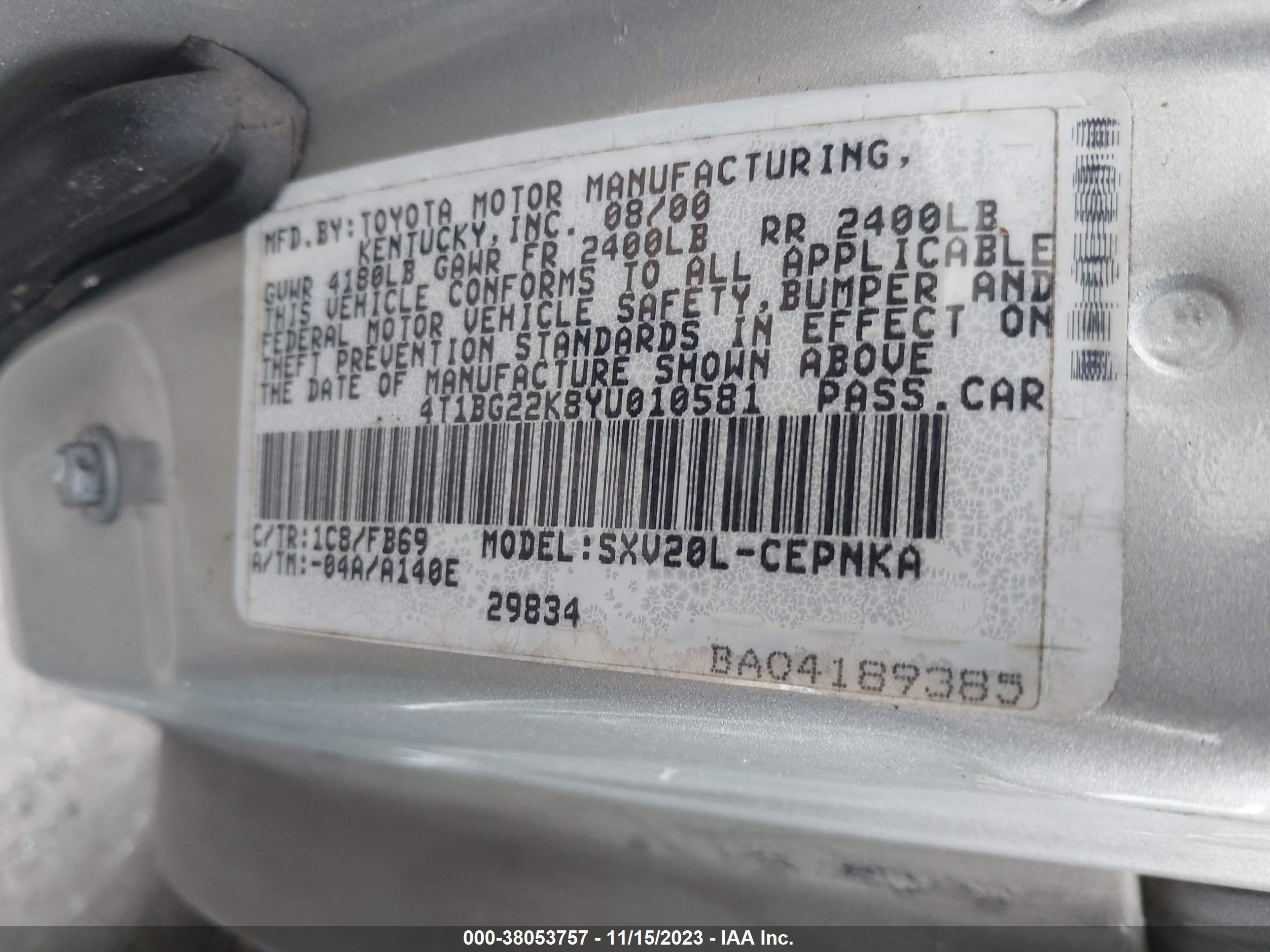 Photo 8 VIN: 4T1BG22K8YU010581 - TOYOTA CAMRY 