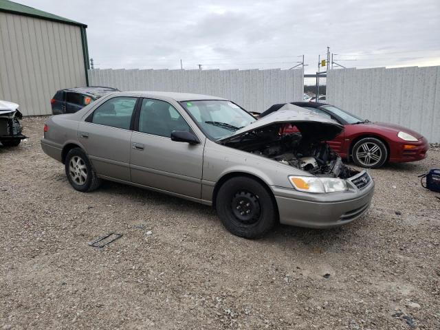 Photo 3 VIN: 4T1BG22K8YU673584 - TOYOTA CAMRY 