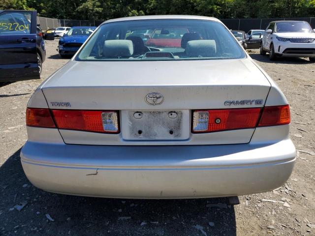 Photo 5 VIN: 4T1BG22K8YU689445 - TOYOTA CAMRY 