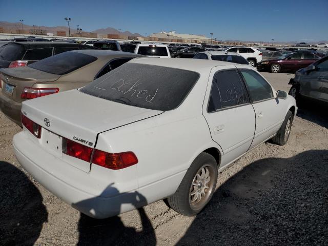 Photo 2 VIN: 4T1BG22K8YU964134 - TOYOTA CAMRY 