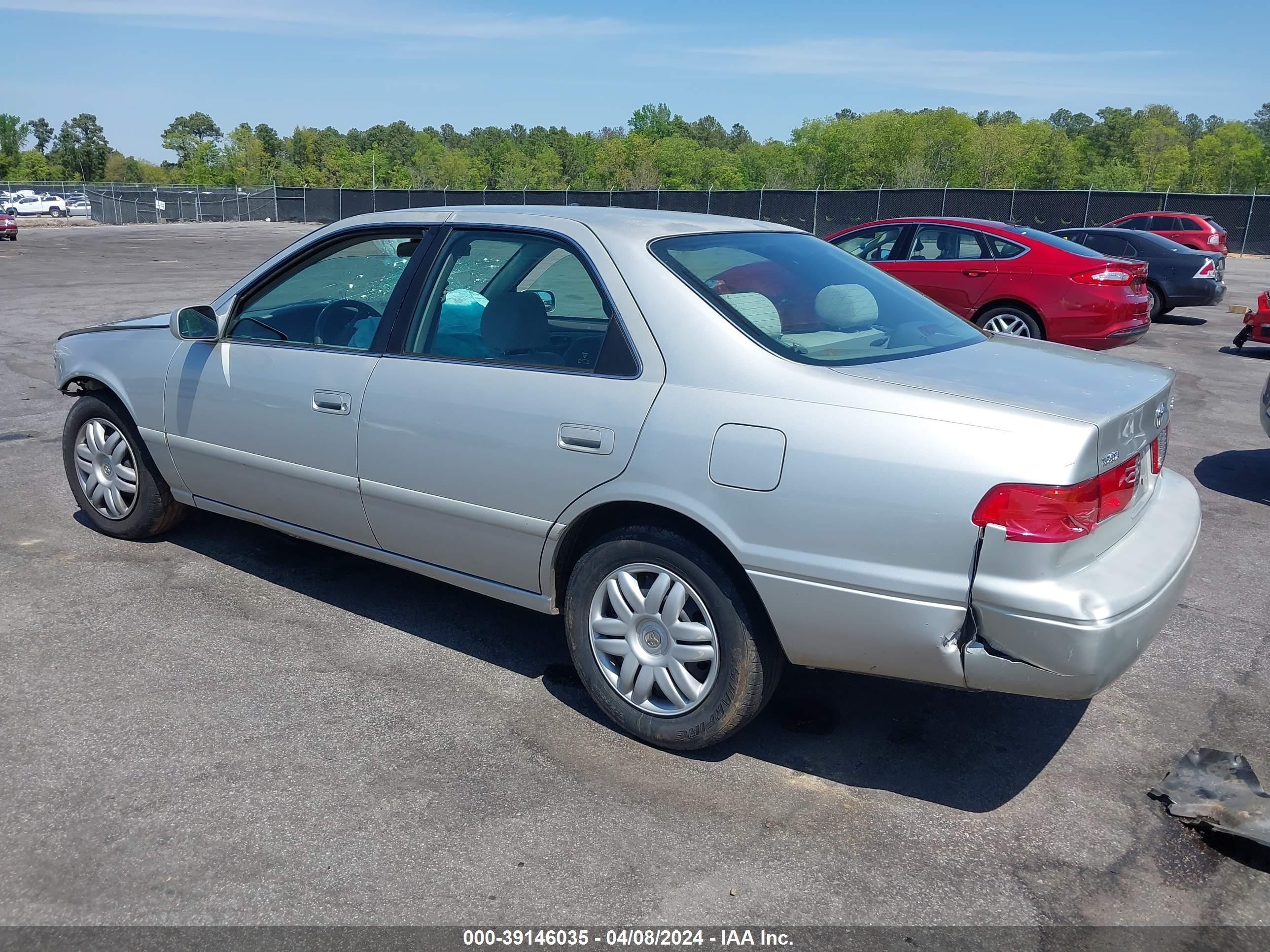 Photo 2 VIN: 4T1BG22K91U059617 - TOYOTA CAMRY 