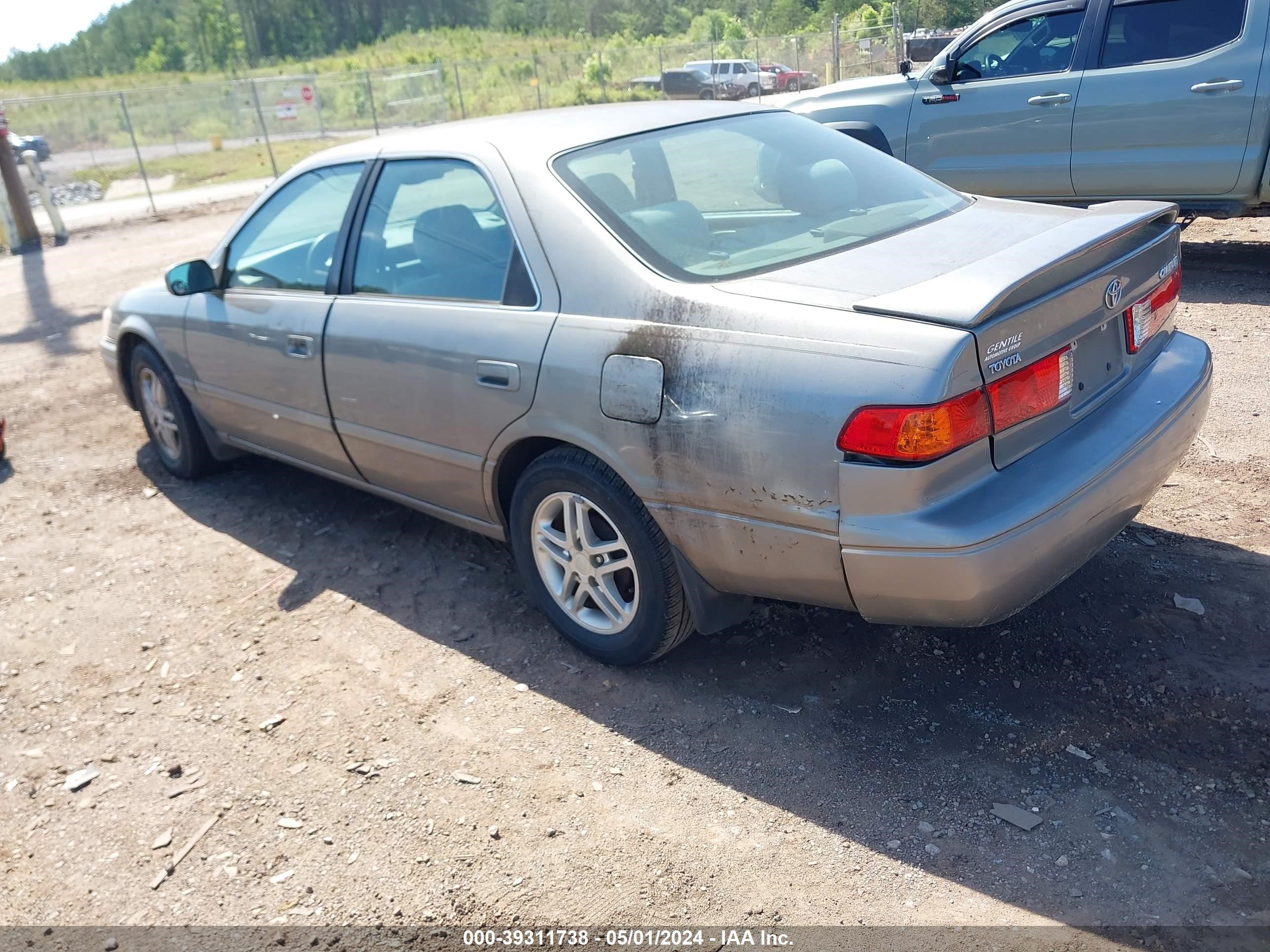 Photo 2 VIN: 4T1BG22K91U080872 - TOYOTA CAMRY 