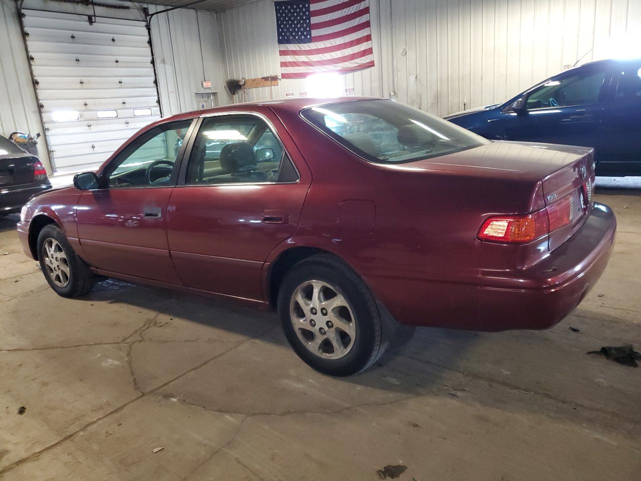 Photo 1 VIN: 4T1BG22K91U777975 - TOYOTA CAMRY 