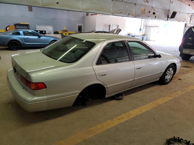 Photo 2 VIN: 4T1BG22K91U847619 - TOYOTA CAMRY CE 