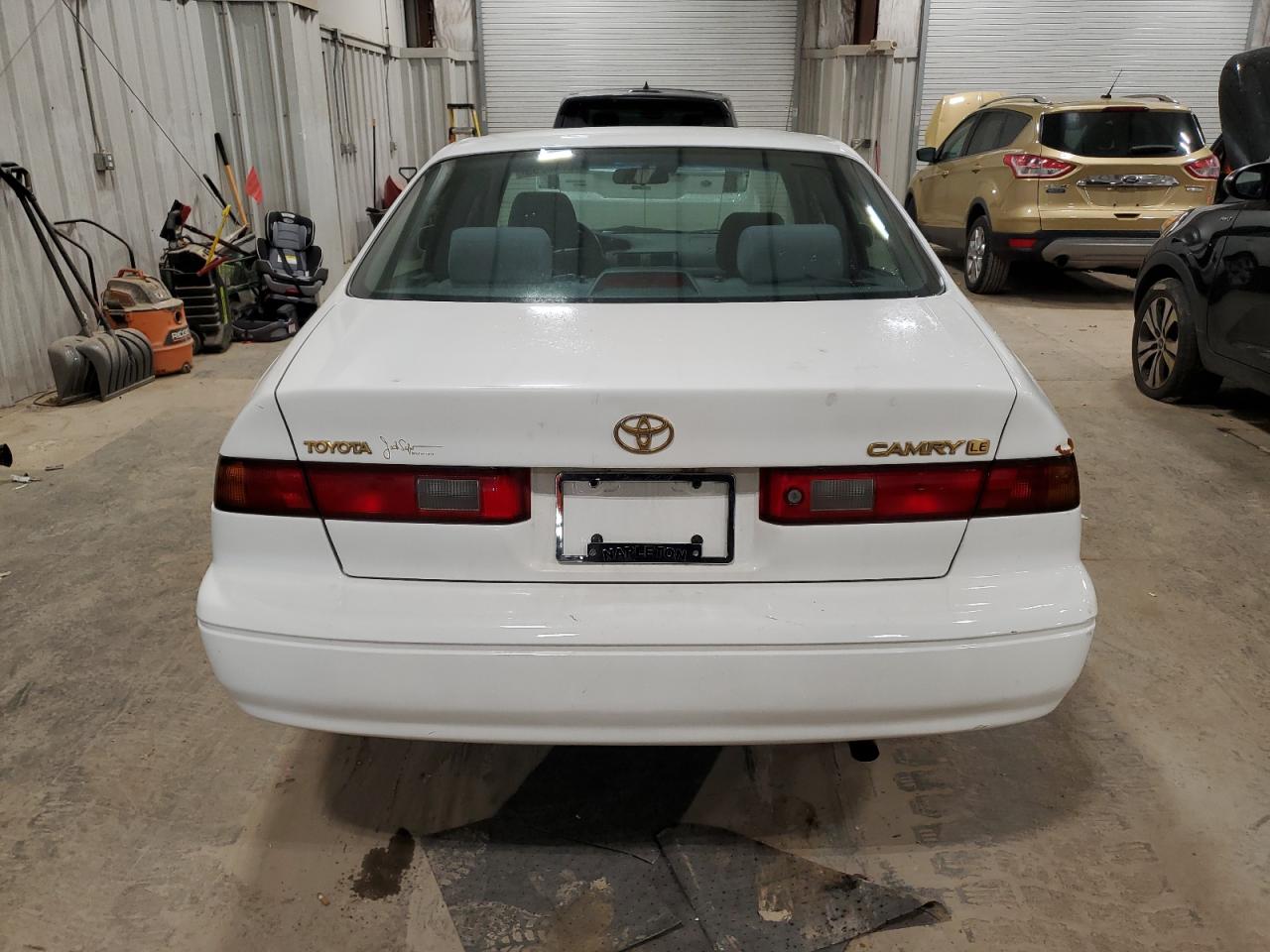 Photo 5 VIN: 4T1BG22K9XU401690 - TOYOTA CAMRY 