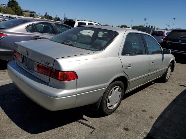 Photo 2 VIN: 4T1BG22K9YU635040 - TOYOTA CAMRY 