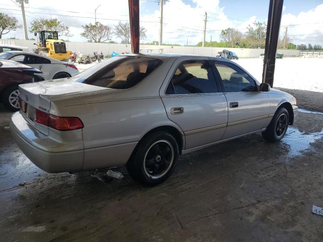 Photo 2 VIN: 4T1BG22K9YU710254 - TOYOTA CAMRY CE 