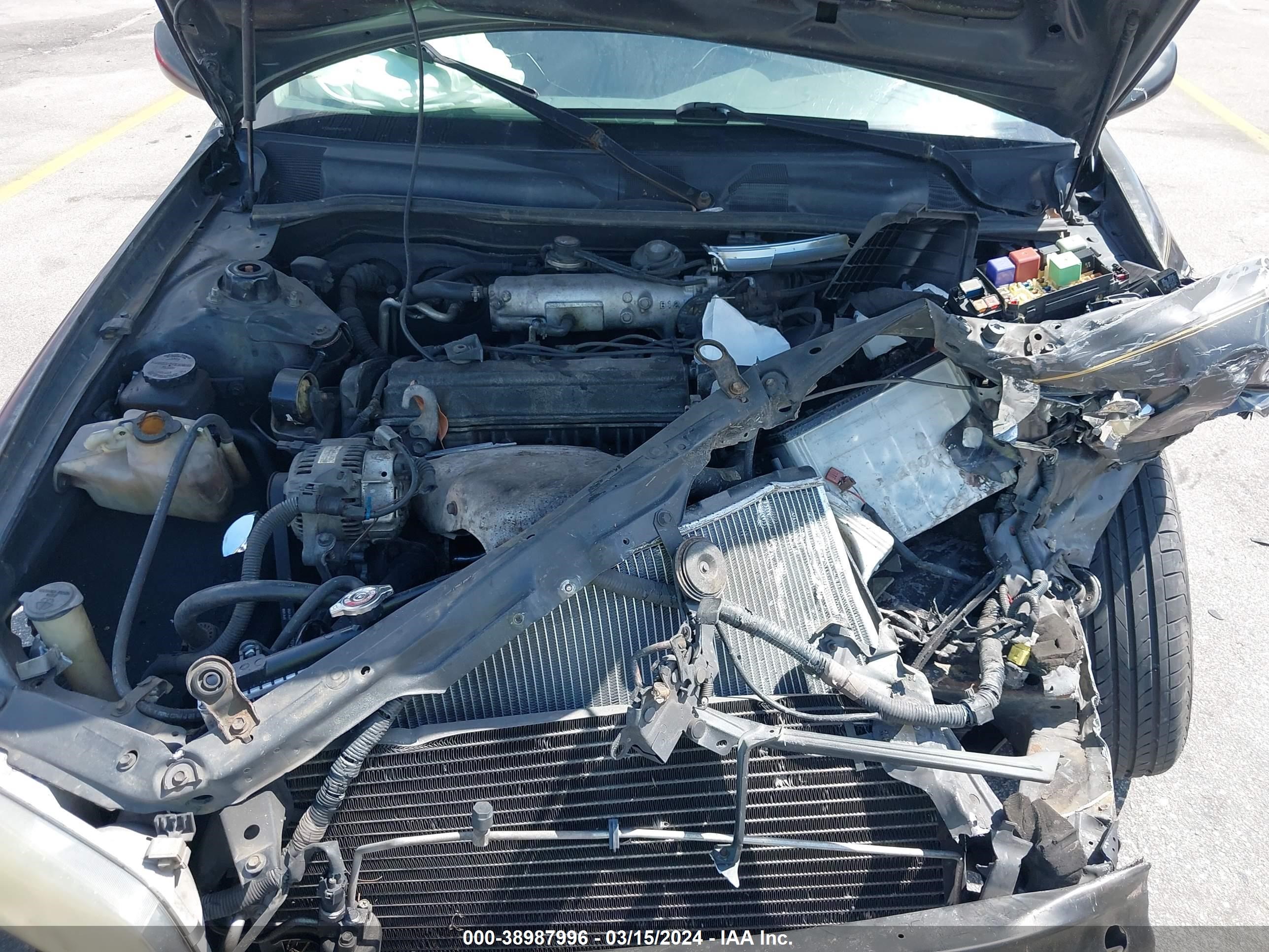 Photo 9 VIN: 4T1BG22K9YU742170 - TOYOTA CAMRY 