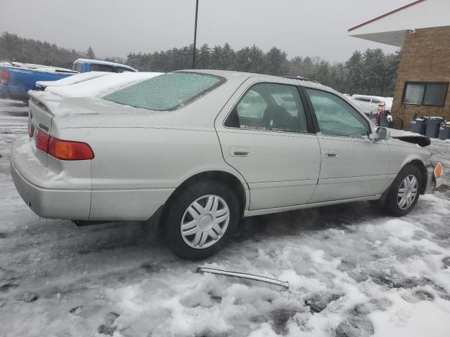 Photo 2 VIN: 4T1BG22KX1U017568 - TOYOTA CAMRY 