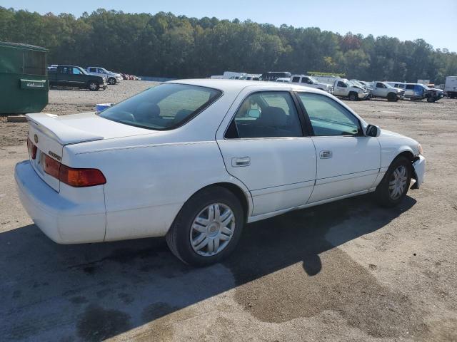 Photo 2 VIN: 4T1BG22KX1U809154 - TOYOTA CAMRY CE 