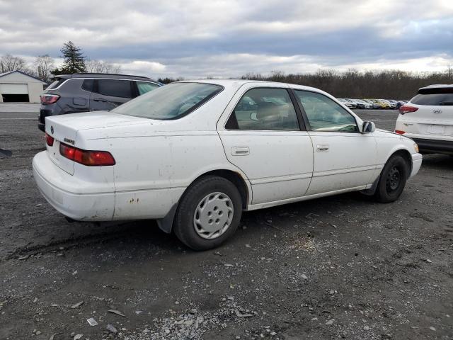 Photo 2 VIN: 4T1BG22KXWU298858 - TOYOTA CAMRY 