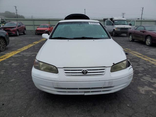 Photo 4 VIN: 4T1BG22KXXU420779 - TOYOTA CAMRY CE 