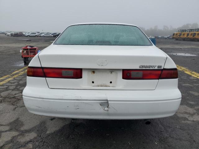 Photo 5 VIN: 4T1BG22KXXU420779 - TOYOTA CAMRY CE 