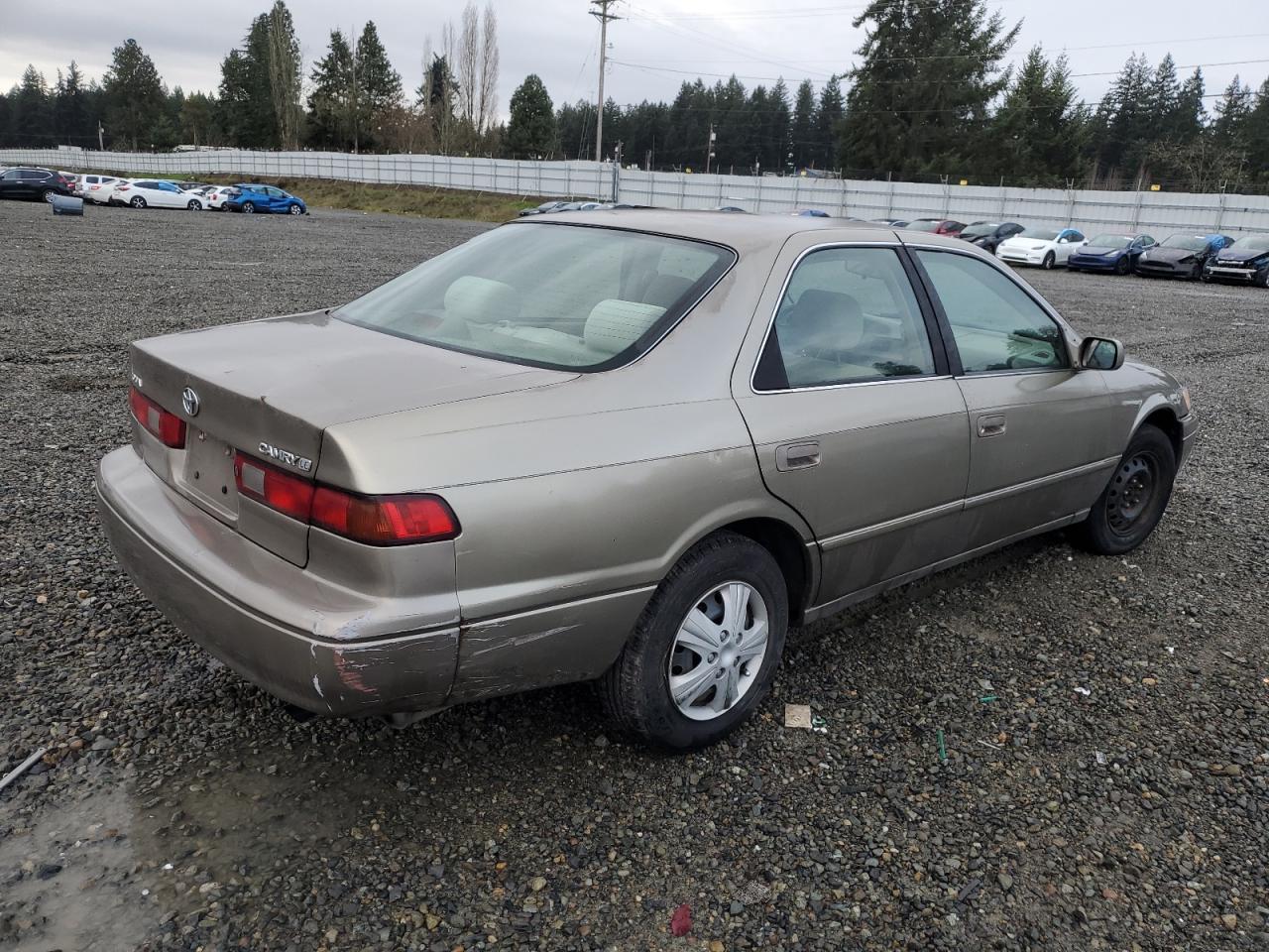 Photo 2 VIN: 4T1BG22KXXU556670 - TOYOTA CAMRY 