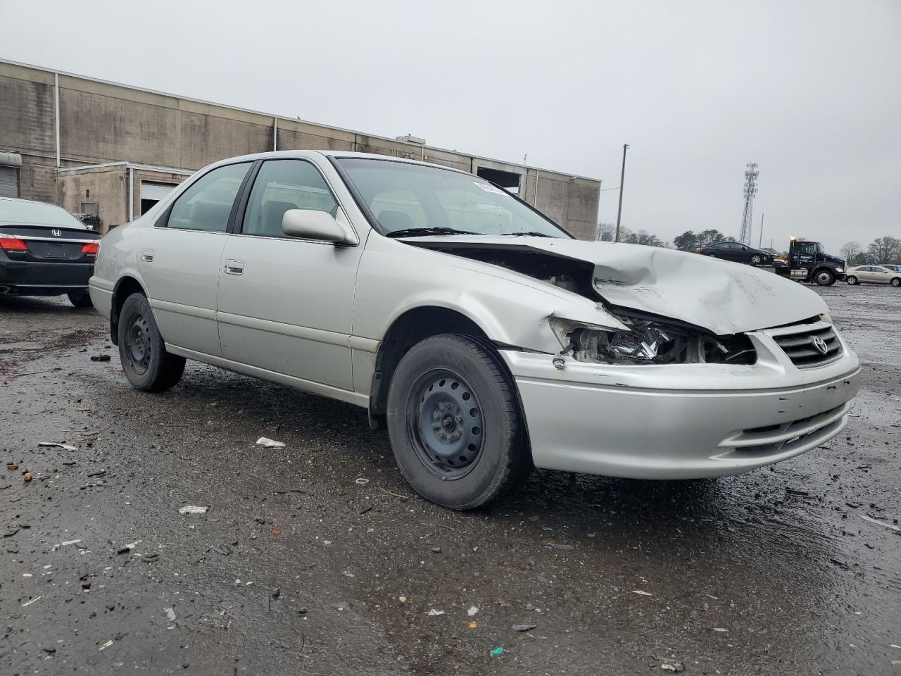 Photo 3 VIN: 4T1BG22KXYU002627 - TOYOTA CAMRY 