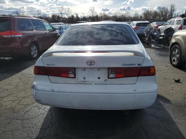 Photo 5 VIN: 4T1BG22KXYU993974 - TOYOTA CAMRY 