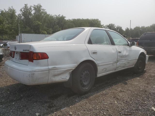 Photo 2 VIN: 4T1BG28K1YU976259 - TOYOTA CAMRY CE 