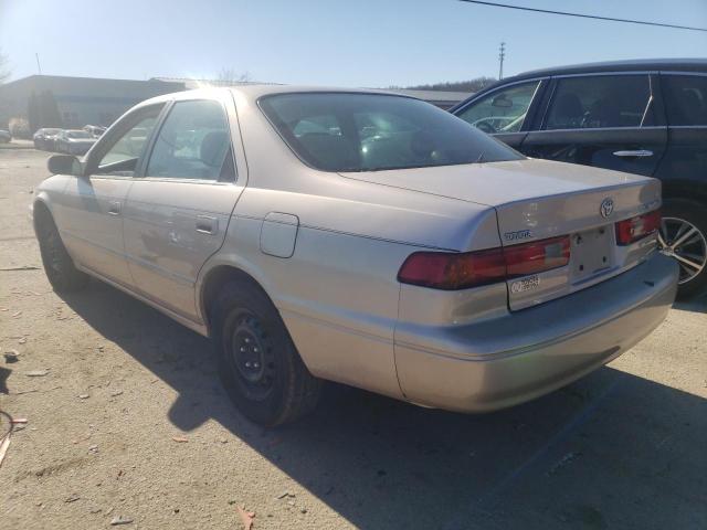 Photo 2 VIN: 4T1BG28K2WU326336 - TOYOTA CAMRY CE 