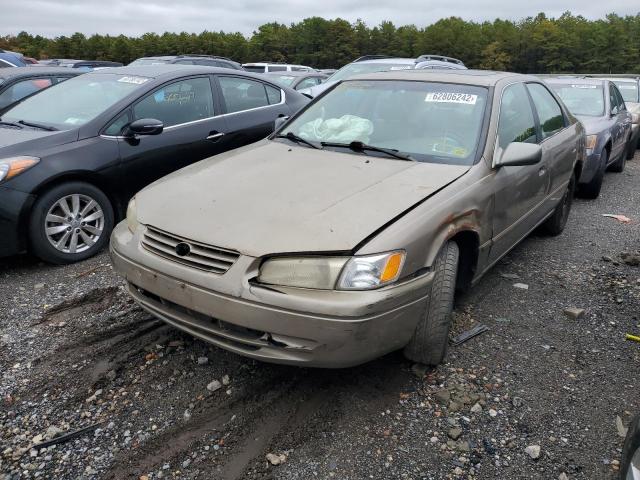 Photo 1 VIN: 4T1BG28K2XU498447 - TOYOTA CAMRY CE 