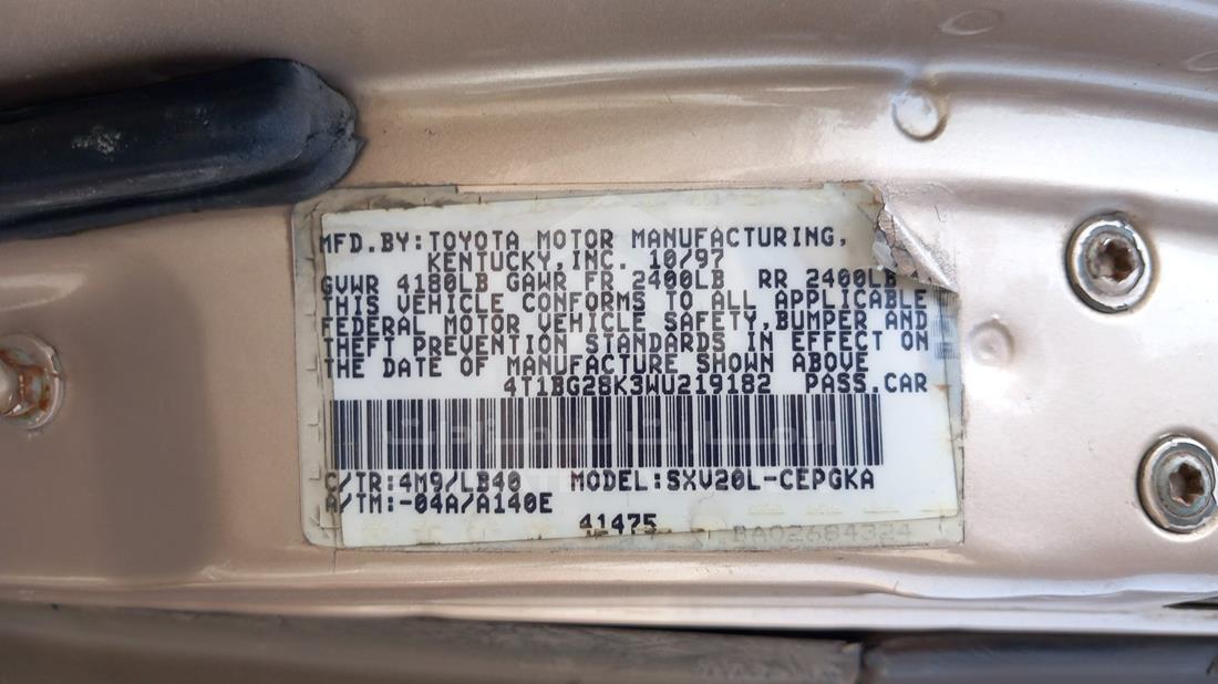 Photo 2 VIN: 4T1BG28K3WU219182 - TOYOTA CAMRY 