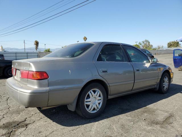 Photo 2 VIN: 4T1BG28K3YU627877 - TOYOTA CAMRY CE 