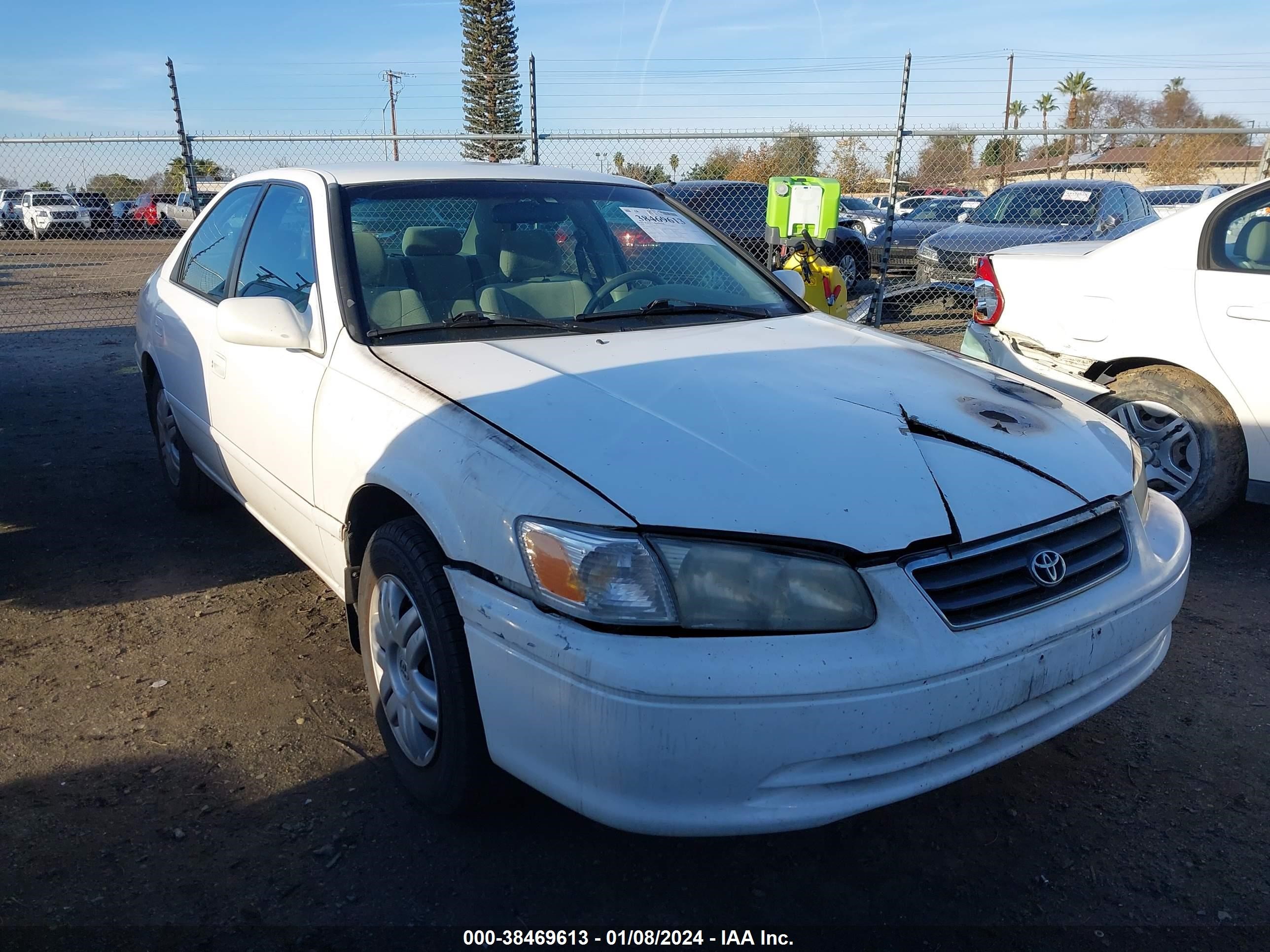 Photo 0 VIN: 4T1BG28K3YU923045 - TOYOTA CAMRY 