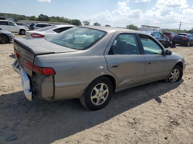 Photo 2 VIN: 4T1BG28K5WU334656 - TOYOTA CAMRY CE 