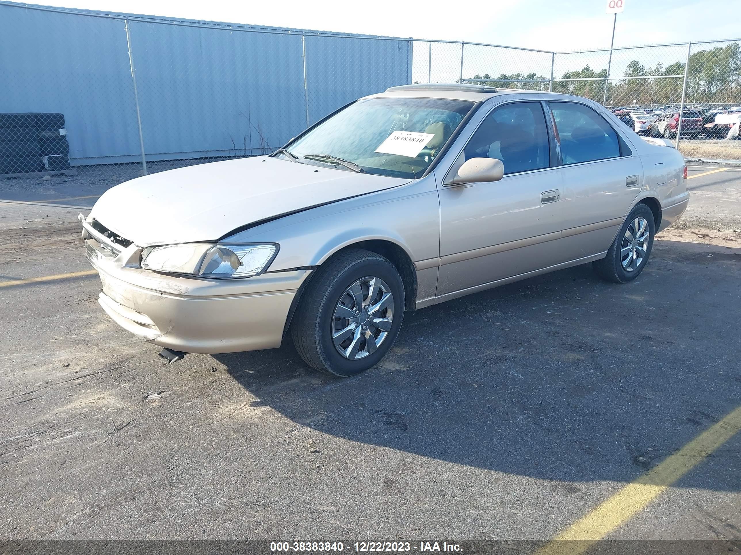 Photo 1 VIN: 4T1BG28K7YU946229 - TOYOTA CAMRY 