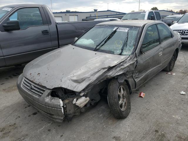 Photo 1 VIN: 4T1BG28K8WU330343 - TOYOTA CAMRY CE 