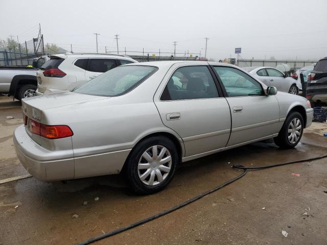 Photo 2 VIN: 4T1BG28K9YU696833 - TOYOTA CAMRY CE 