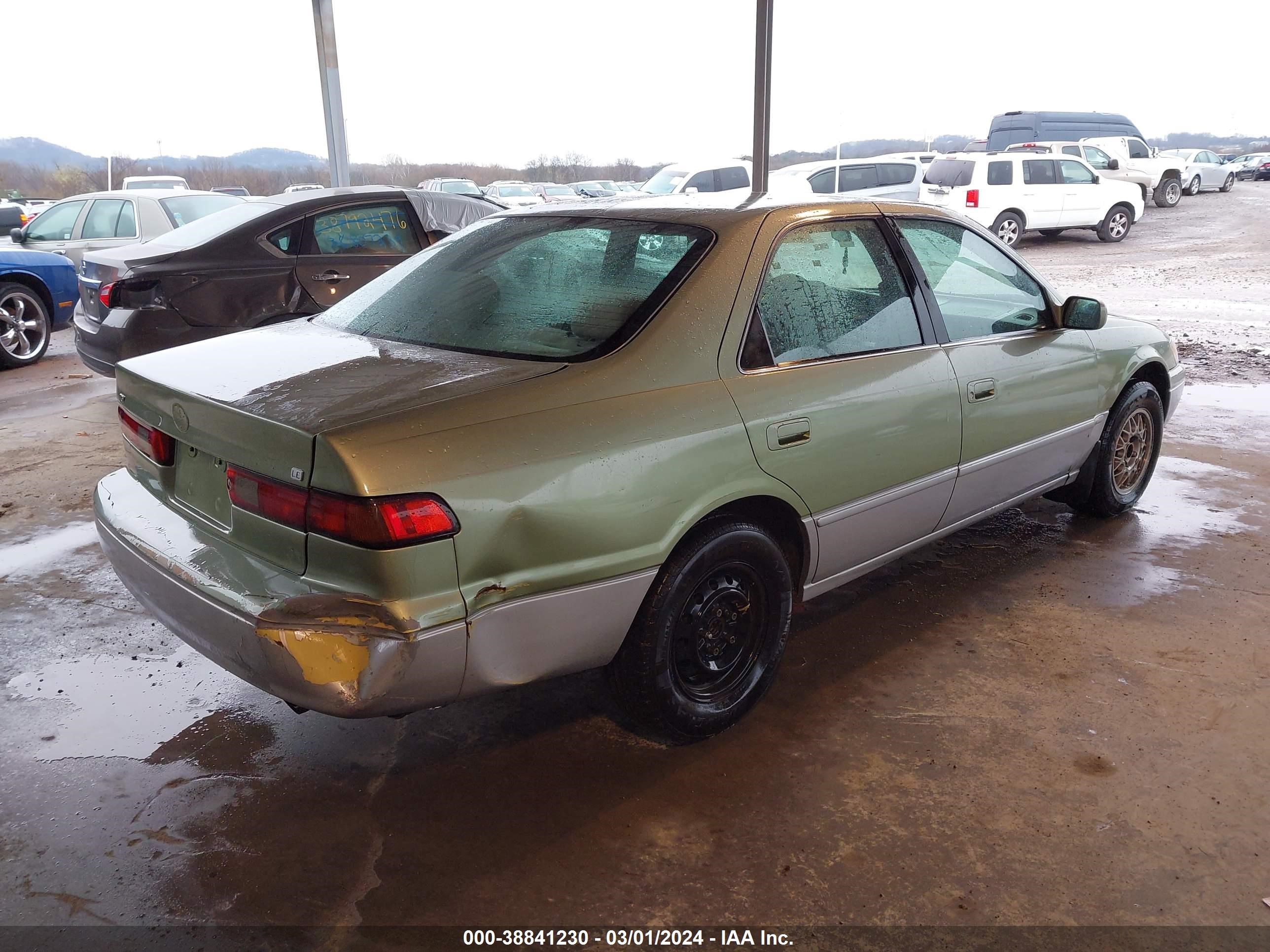 Photo 3 VIN: 4T1BG28KXXU439890 - TOYOTA CAMRY 