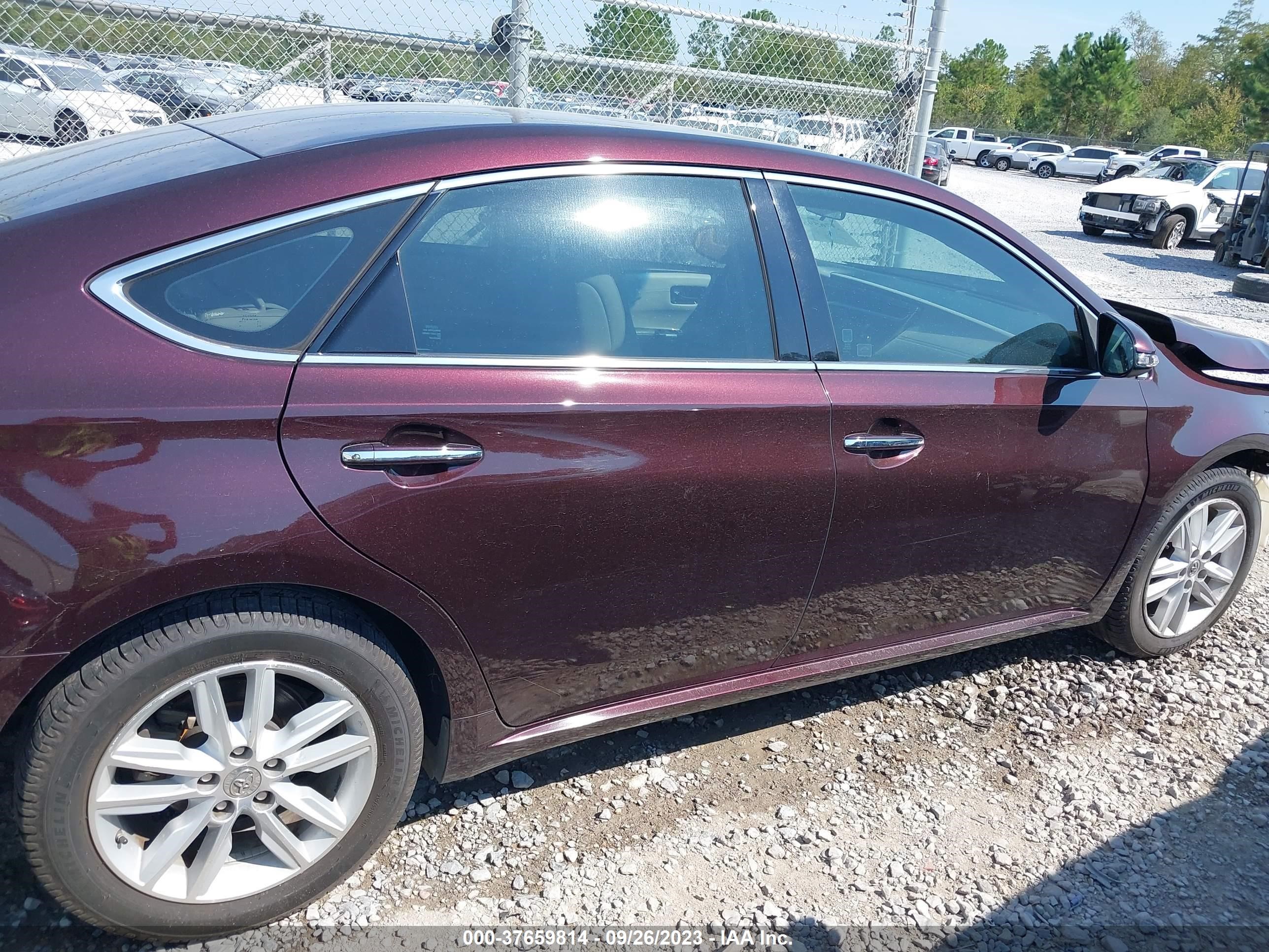 Photo 13 VIN: 4T1BK1EB0DU011030 - TOYOTA AVALON 