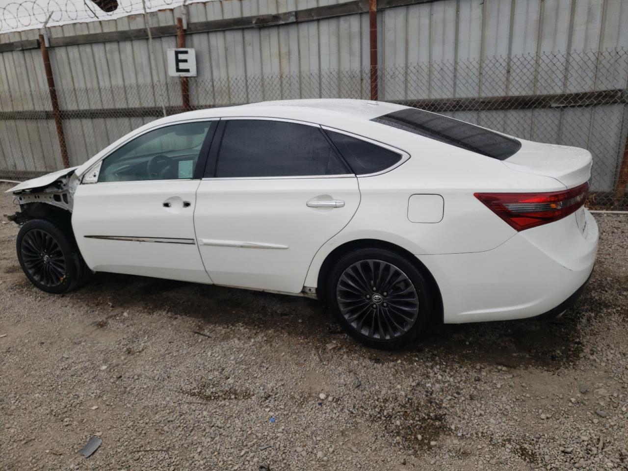 Photo 1 VIN: 4T1BK1EB0GU208204 - TOYOTA AVALON 