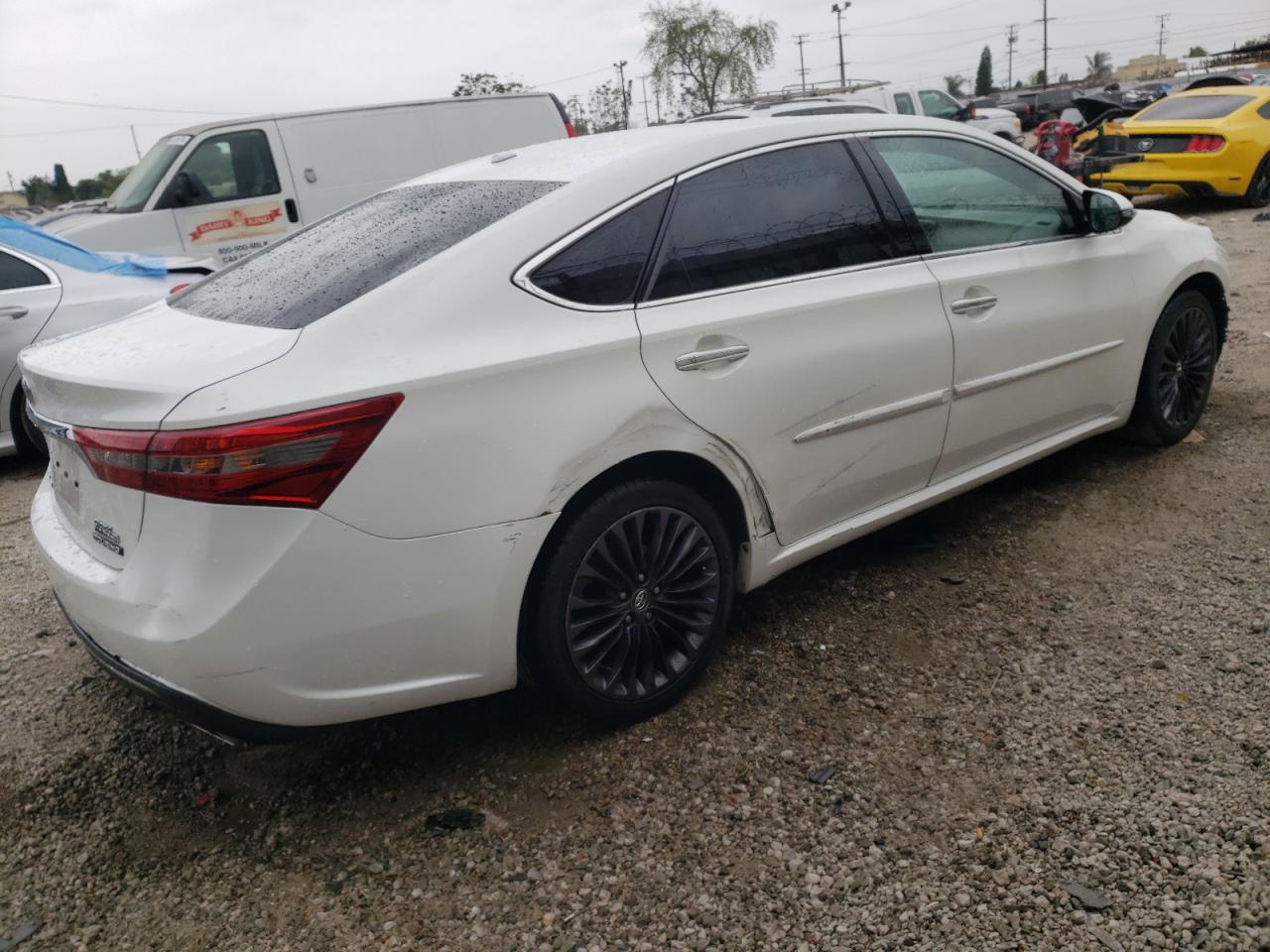 Photo 2 VIN: 4T1BK1EB0GU208204 - TOYOTA AVALON 