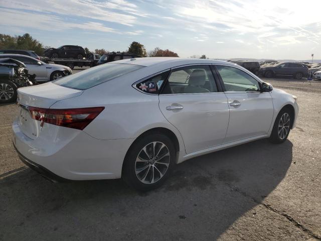 Photo 2 VIN: 4T1BK1EB0HU247294 - TOYOTA AVALON XLE 