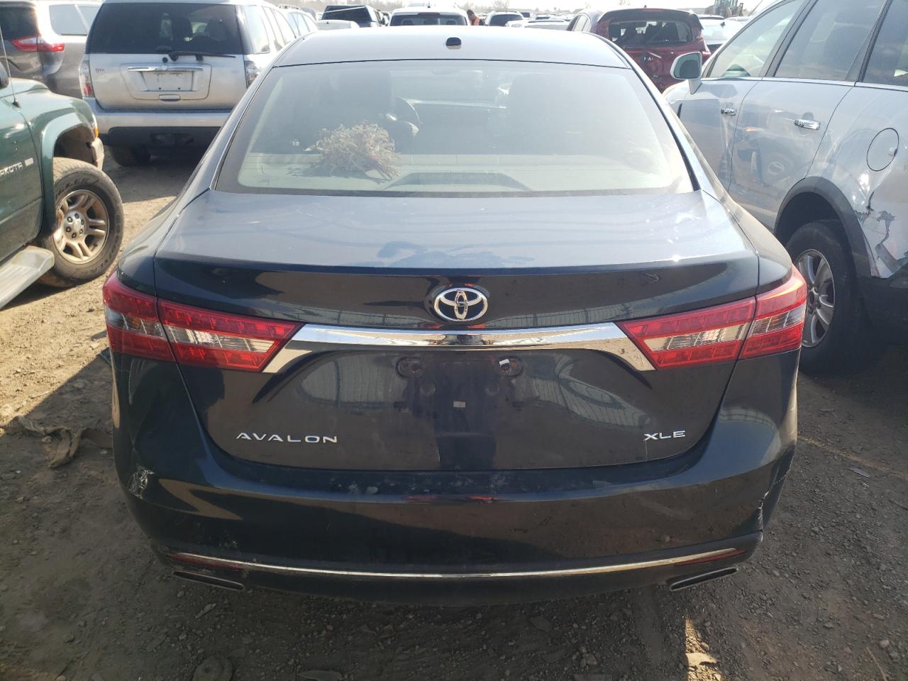 Photo 5 VIN: 4T1BK1EB0JU265395 - TOYOTA AVALON 