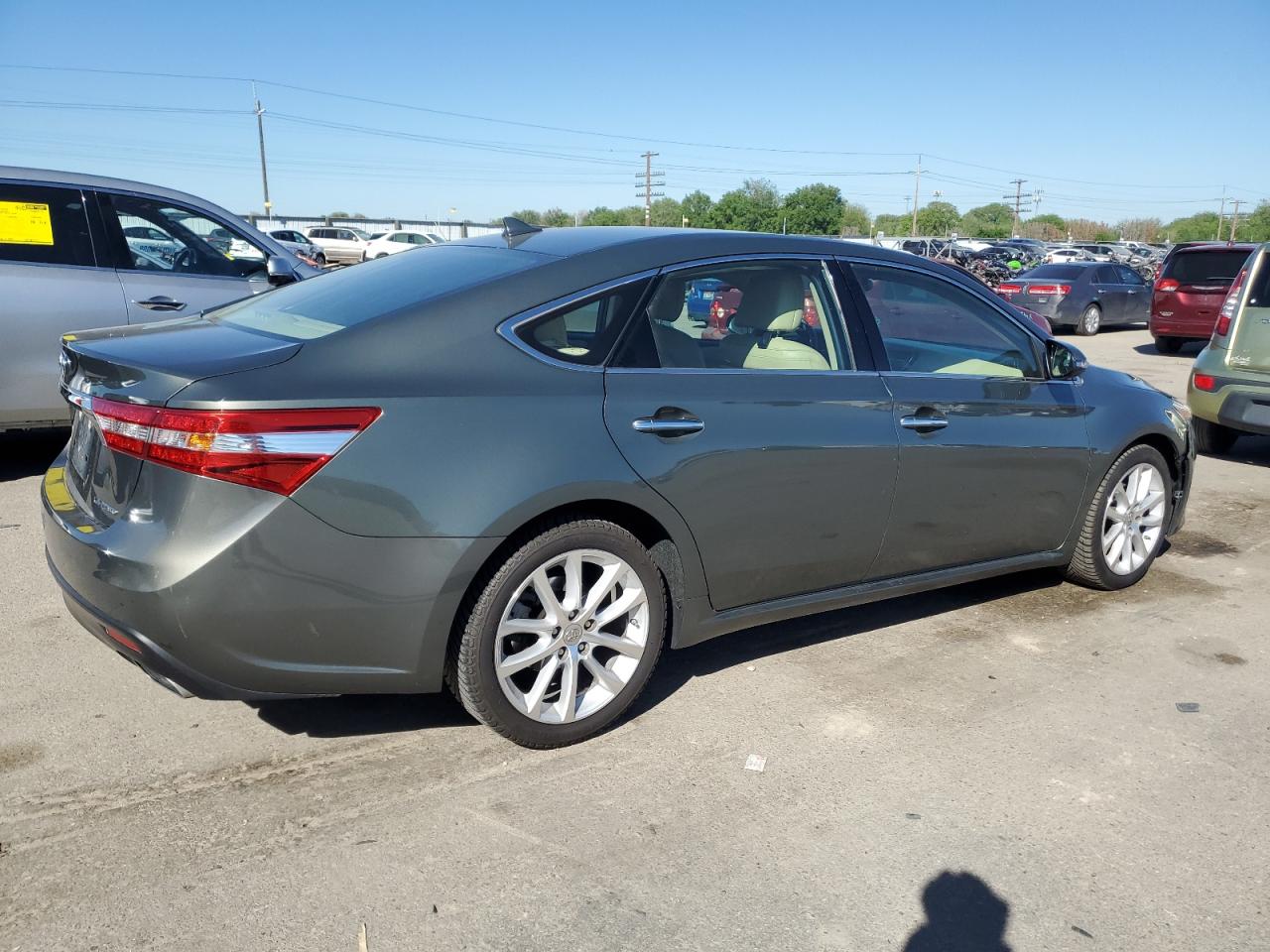 Photo 2 VIN: 4T1BK1EB1DU012669 - TOYOTA AVALON 