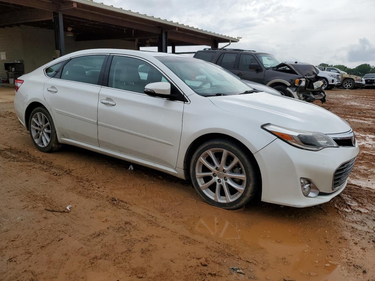 Photo 3 VIN: 4T1BK1EB1DU038950 - TOYOTA AVALON 