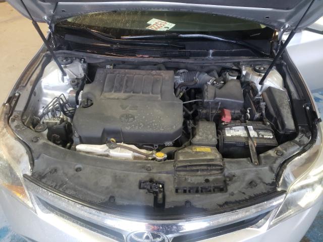 Photo 6 VIN: 4T1BK1EB1DU067056 - TOYOTA AVALON BAS 