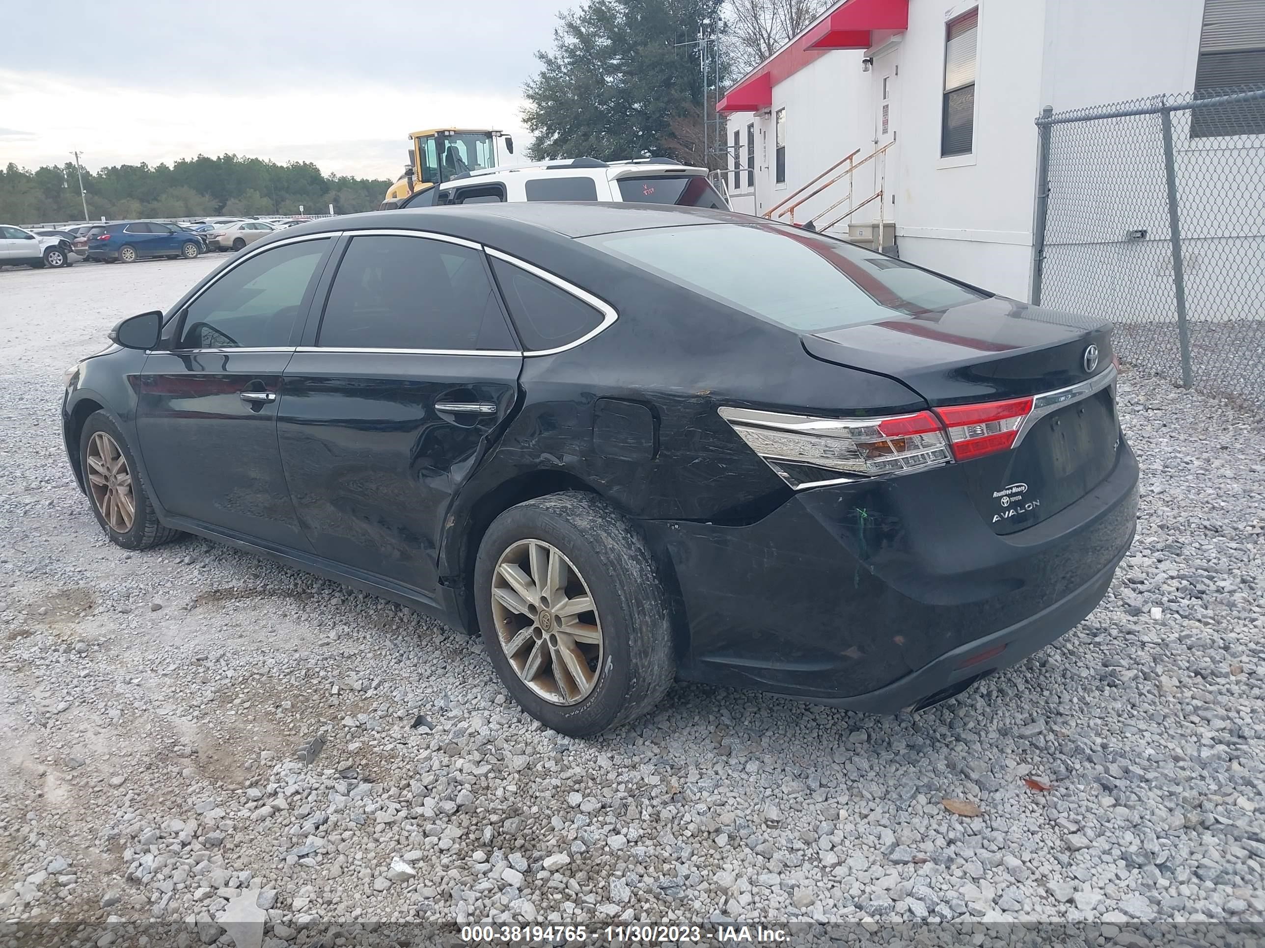 Photo 2 VIN: 4T1BK1EB1DU077490 - TOYOTA AVALON 