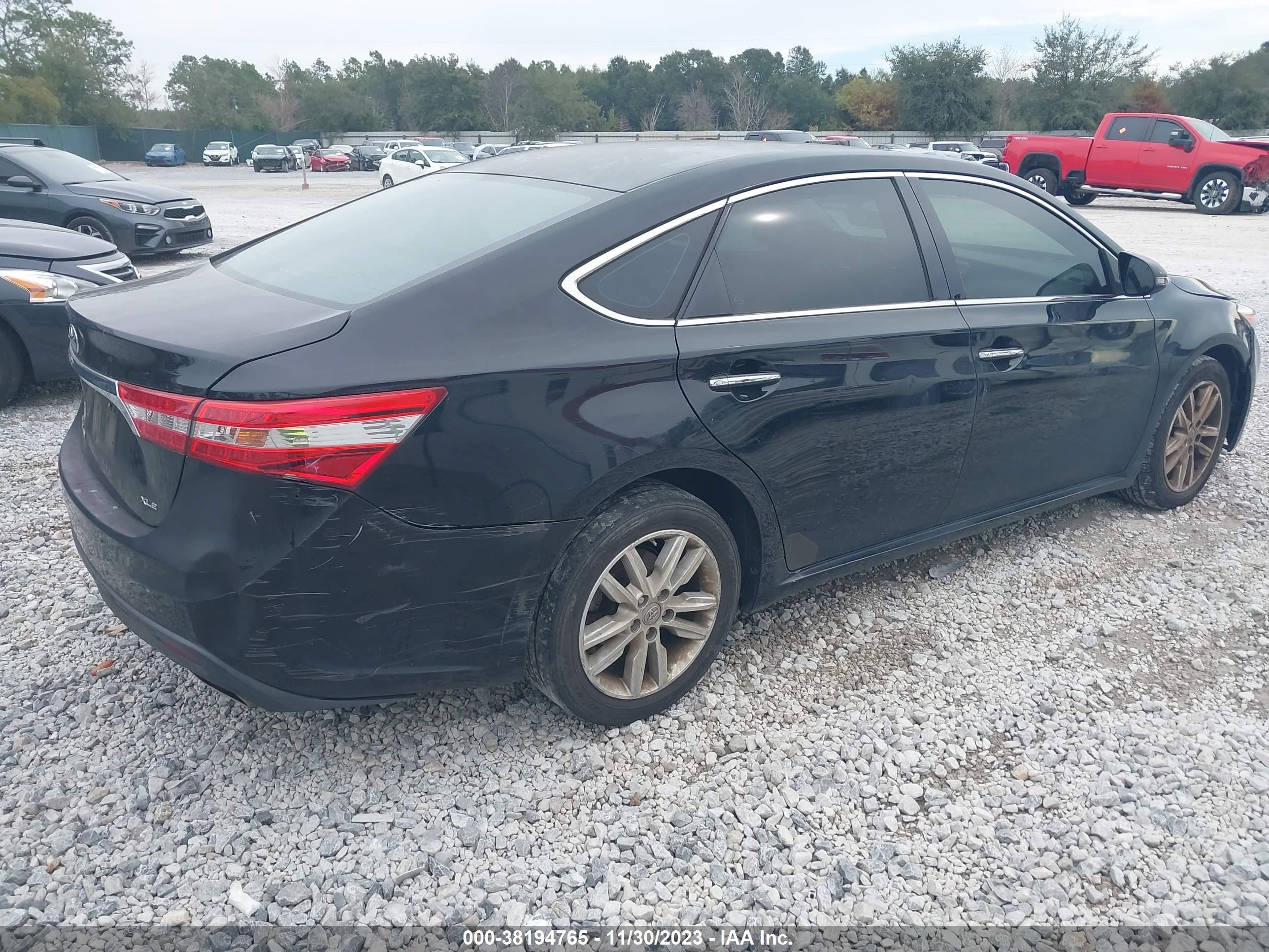 Photo 3 VIN: 4T1BK1EB1DU077490 - TOYOTA AVALON 