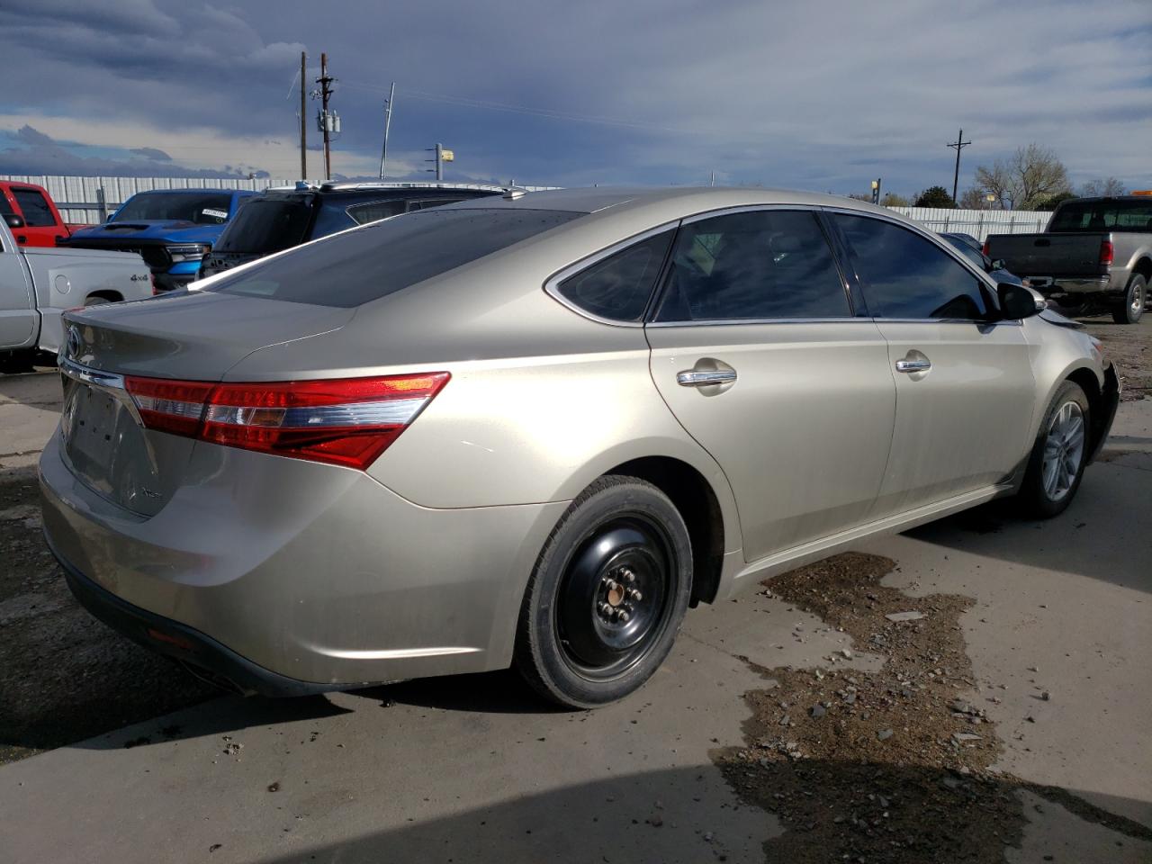 Photo 2 VIN: 4T1BK1EB1EU109274 - TOYOTA AVALON 